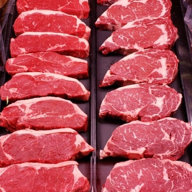Ribeye + Striploin 9 kg <br />St. America Grass